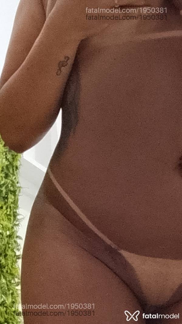 Acompanhante mulher com cabelo castanho de olhos castanhos em Florianópolis - Anny Monteiro