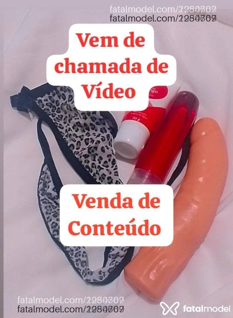 Acompanhante mulher trans loira (o) de olhos pretos - Nicole Lima