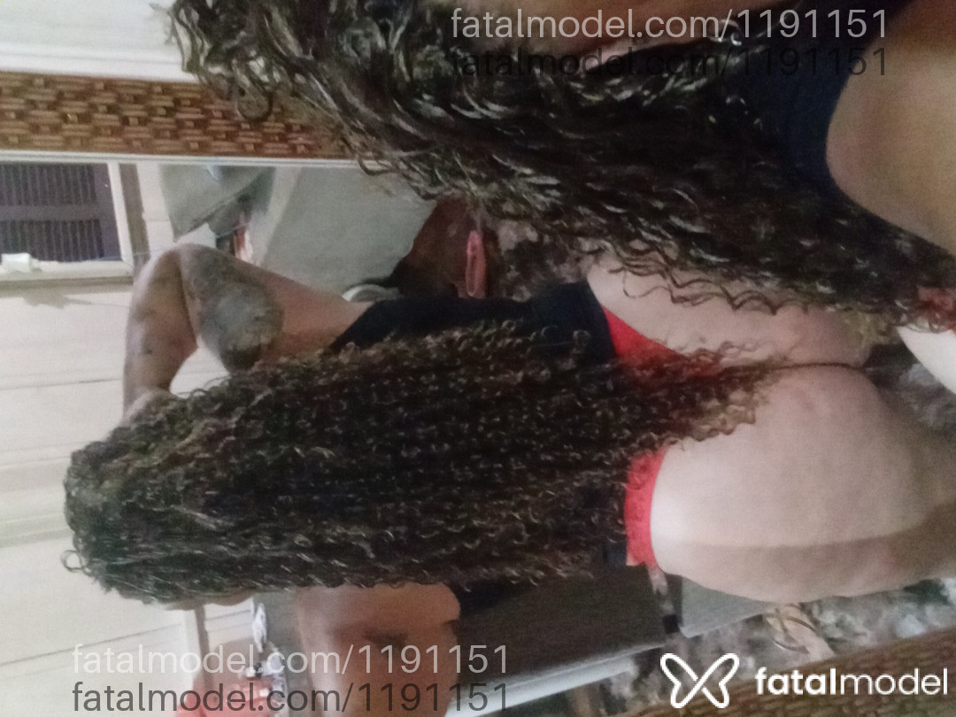 Acompanhante mulher com cabelo castanho de olhos castanhos em Siderópolis - Vivian