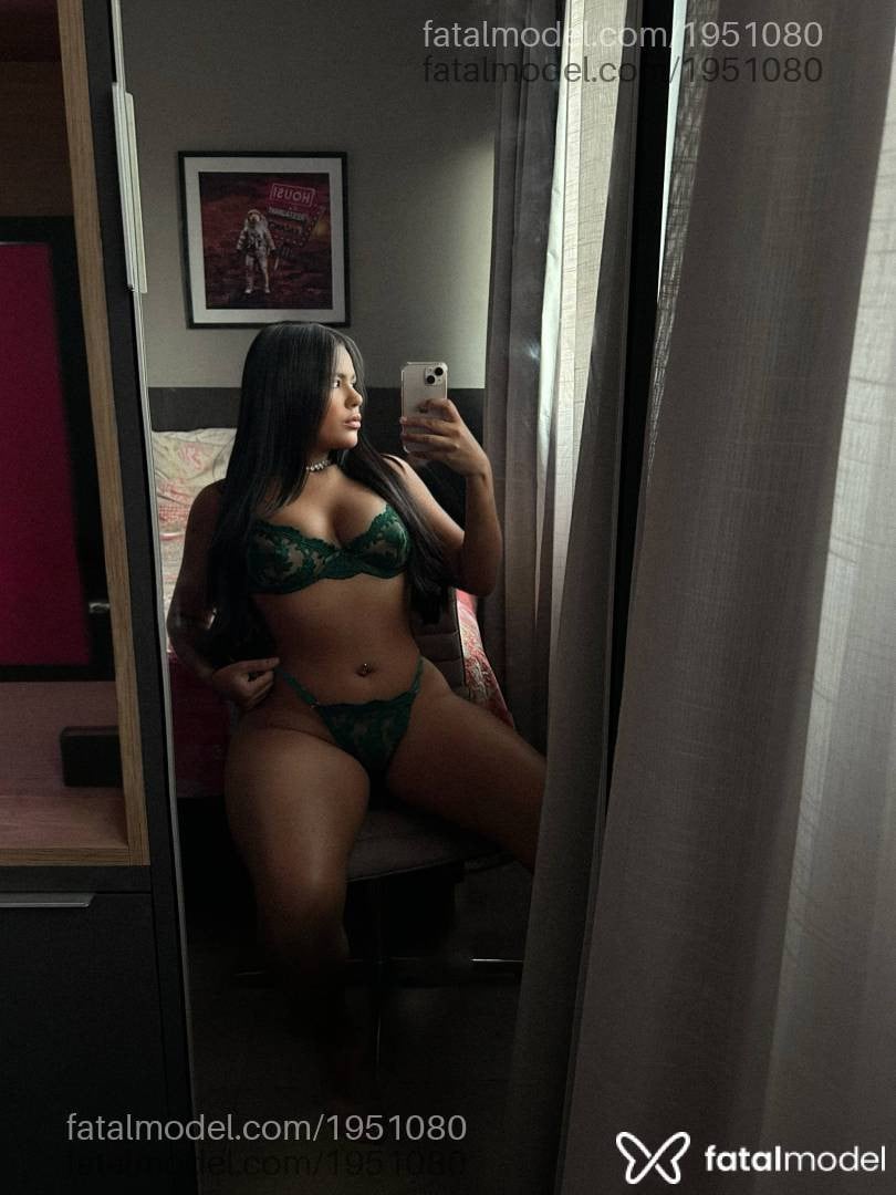 Acompanhante mulher morena (o) de olhos castanhos em Bauru - Giulia Gabrielle