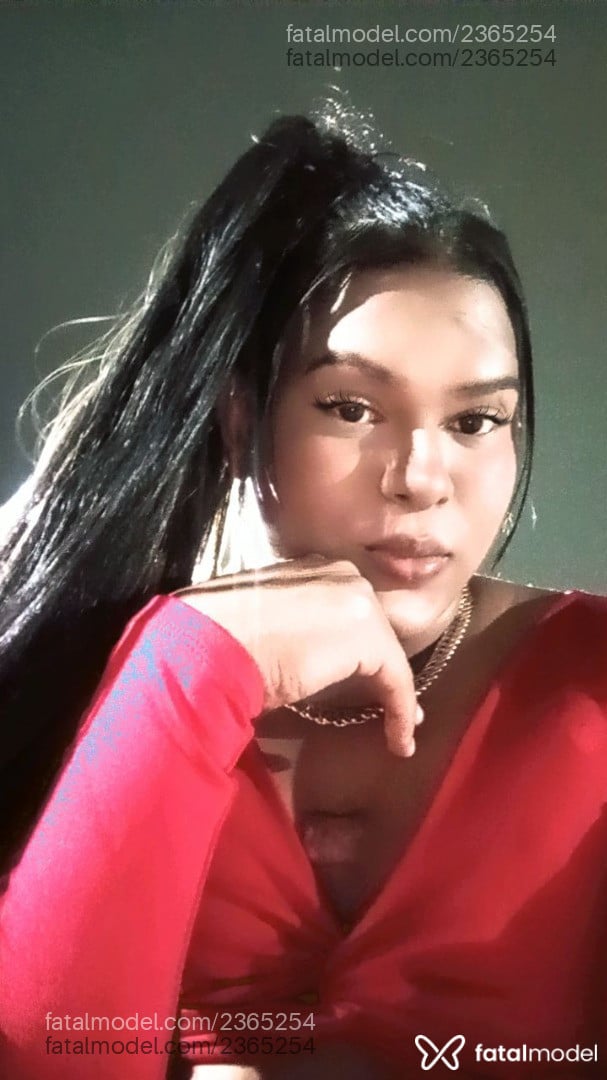 Acompanhante mulher trans morena (o) de olhos castanhos em Maceió Acompanhante mulher trans morena (o) de olhos castanhos em Maceió - Rayane