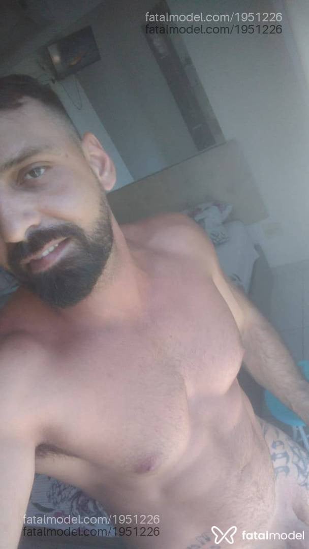 Acompanhante homem morena (o) de olhos verdes em Limeira Acompanhante homem morena (o) de olhos verdes em Limeira - RogerCowboy