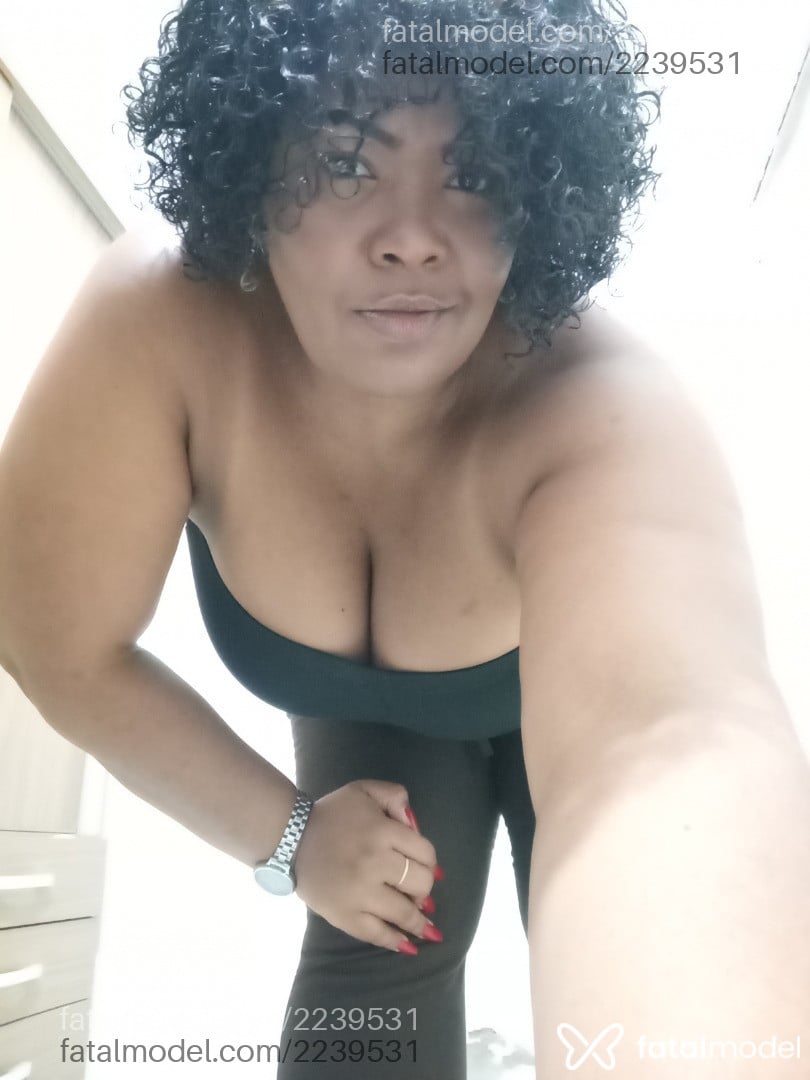 Acompanhante mulher com cabelo castanho de olhos castanhos em Rio de Janeiro - Lilithrj