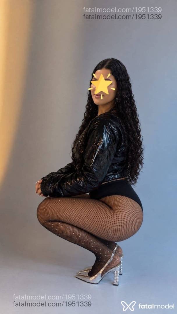 Acompanhante mulher com cabelo castanho de olhos castanhos - Melissa