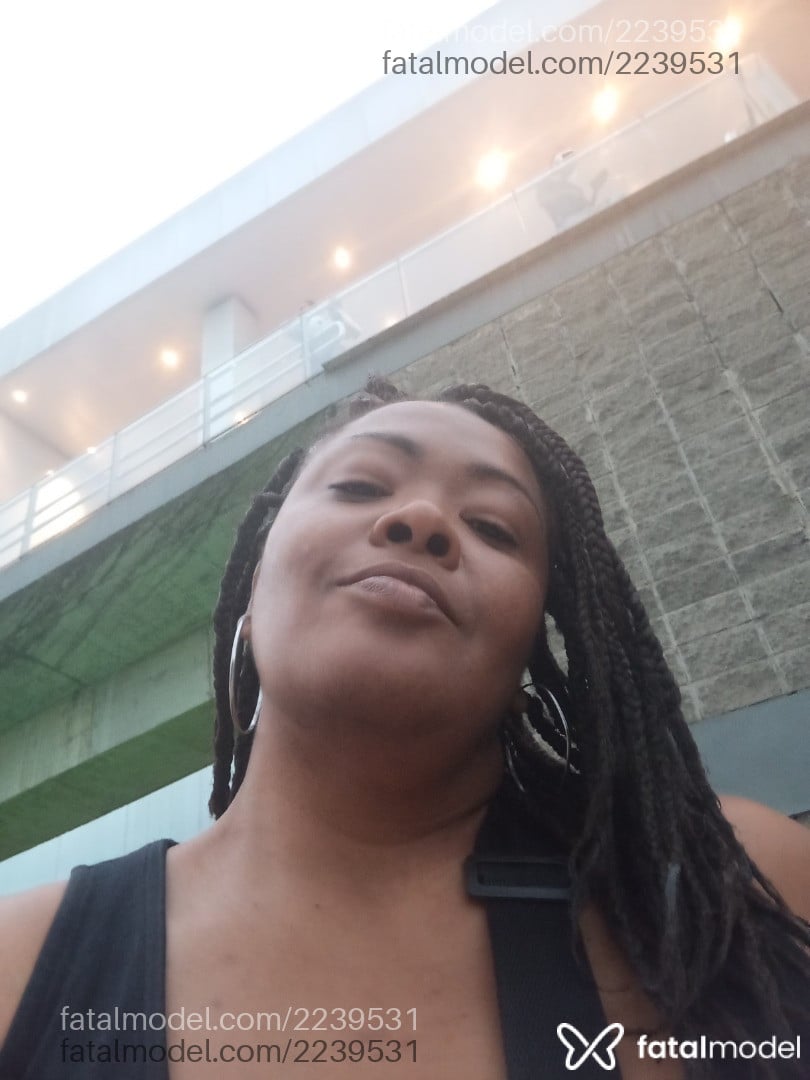 Acompanhante mulher com cabelo castanho de olhos castanhos em Rio de Janeiro - Lilithrj