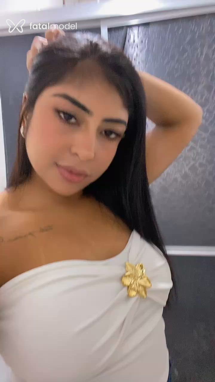 Acompanhante mulher morena (o) de olhos castanhos - Kaila morena
