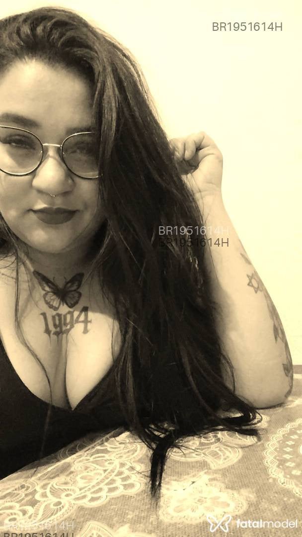 Acompanhante mulher com cabelo castanho de olhos castanhos em São Paulo Acompanhante mulher com cabelo castanho de olhos castanhos em São Paulo - Samarah Oliveira