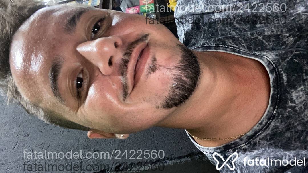 Acompanhante homem com cabelo castanho de olhos castanhos em Virtual Acompanhante homem com cabelo castanho de olhos castanhos em Virtual - Nathan