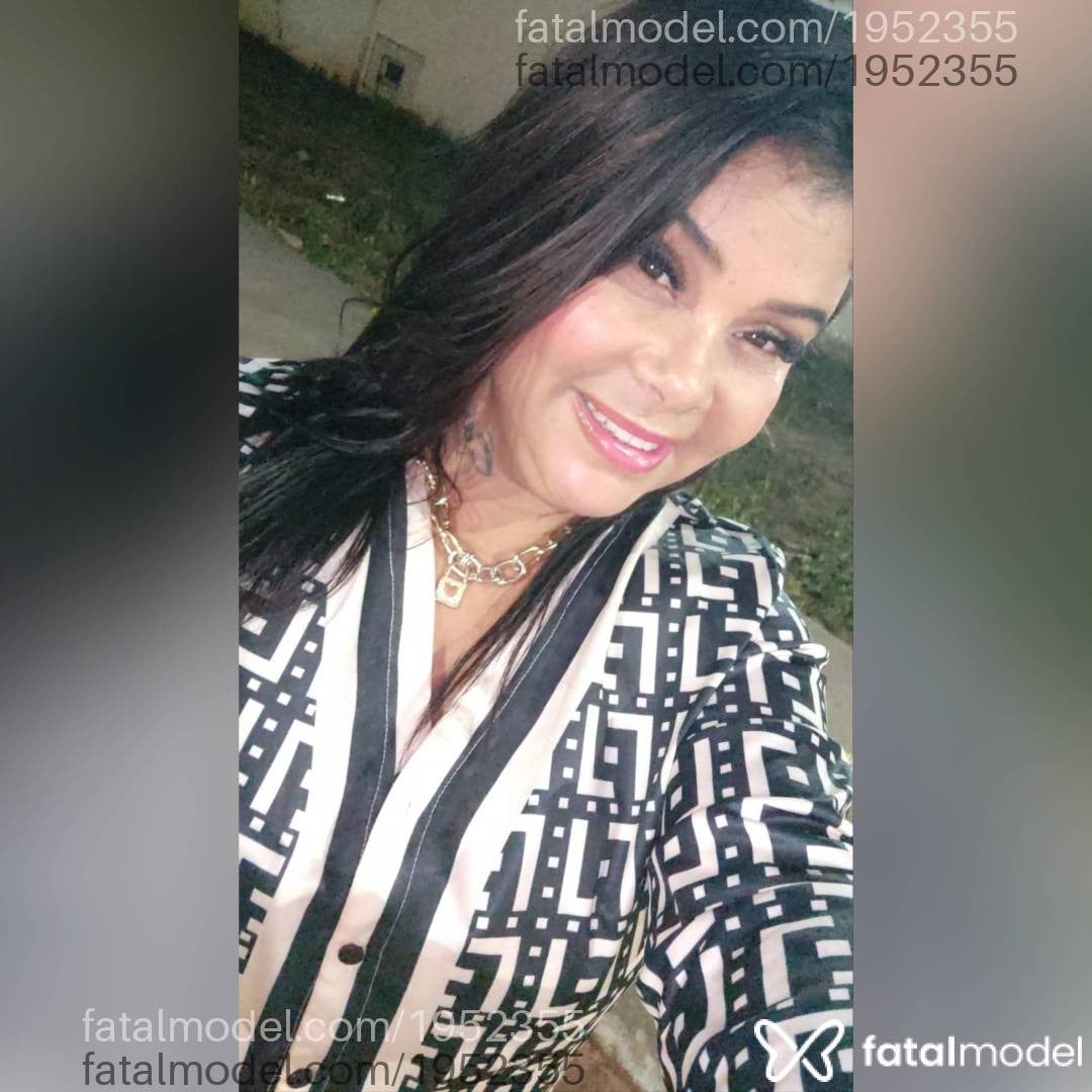 Acompanhante mulher morena (o) de olhos mel - Malu Paulista