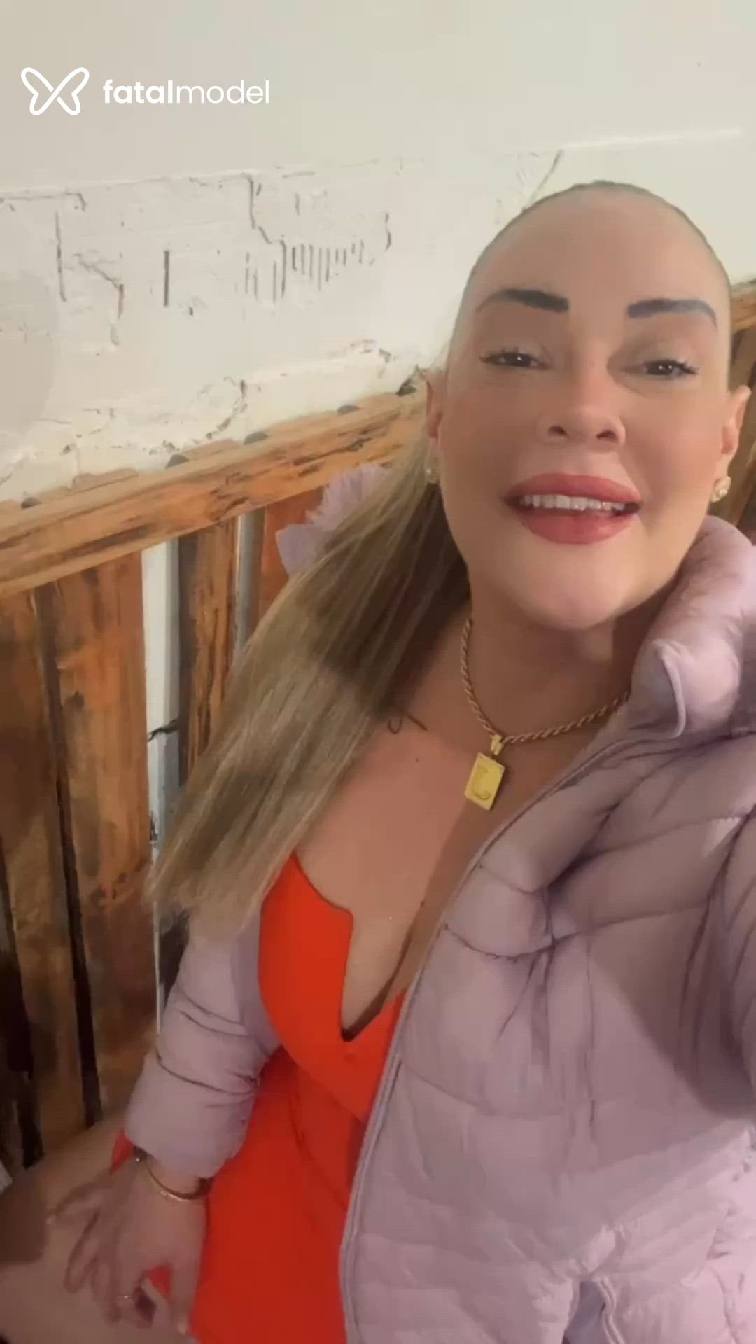 Acompanhante mulher loira (o) de olhos castanhos em Patrocínio Acompanhante mulher loira (o) de olhos castanhos em Patrocínio - Jenifer Menezes