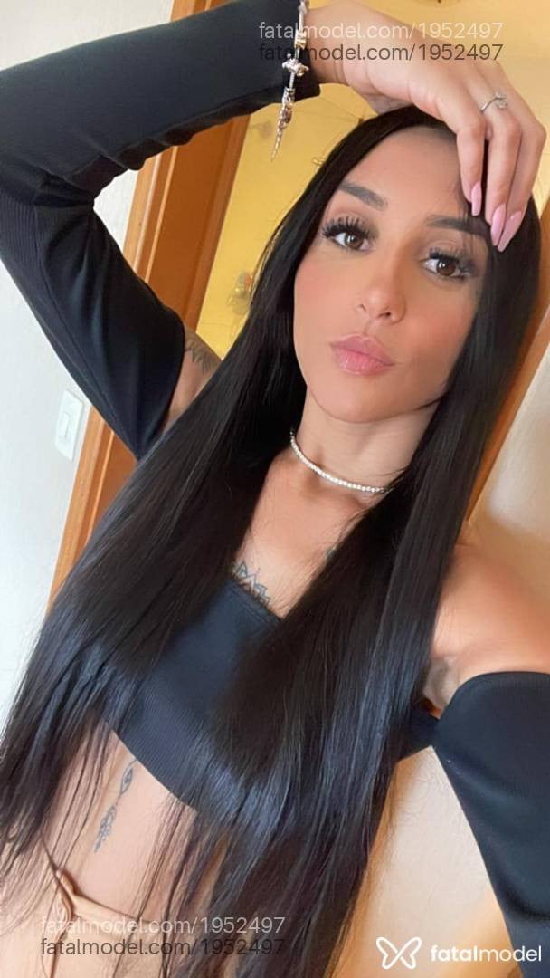 Acompanhante mulher morena (o) de olhos pretos - Mirela Acompanhante mulher morena (o) de olhos pretos - Mirela