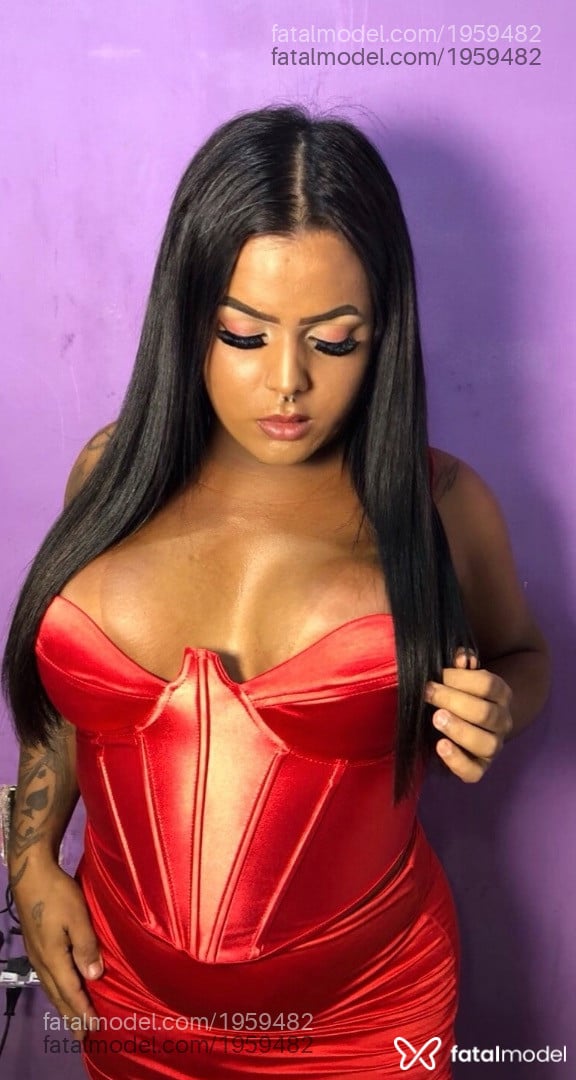 Acompanhante mulher trans morena (o) de olhos castanhos em Volta Redonda - Gabriela morena