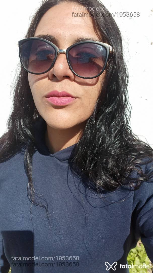 Acompanhante mulher morena (o) de olhos castanhos - Ana Larissa