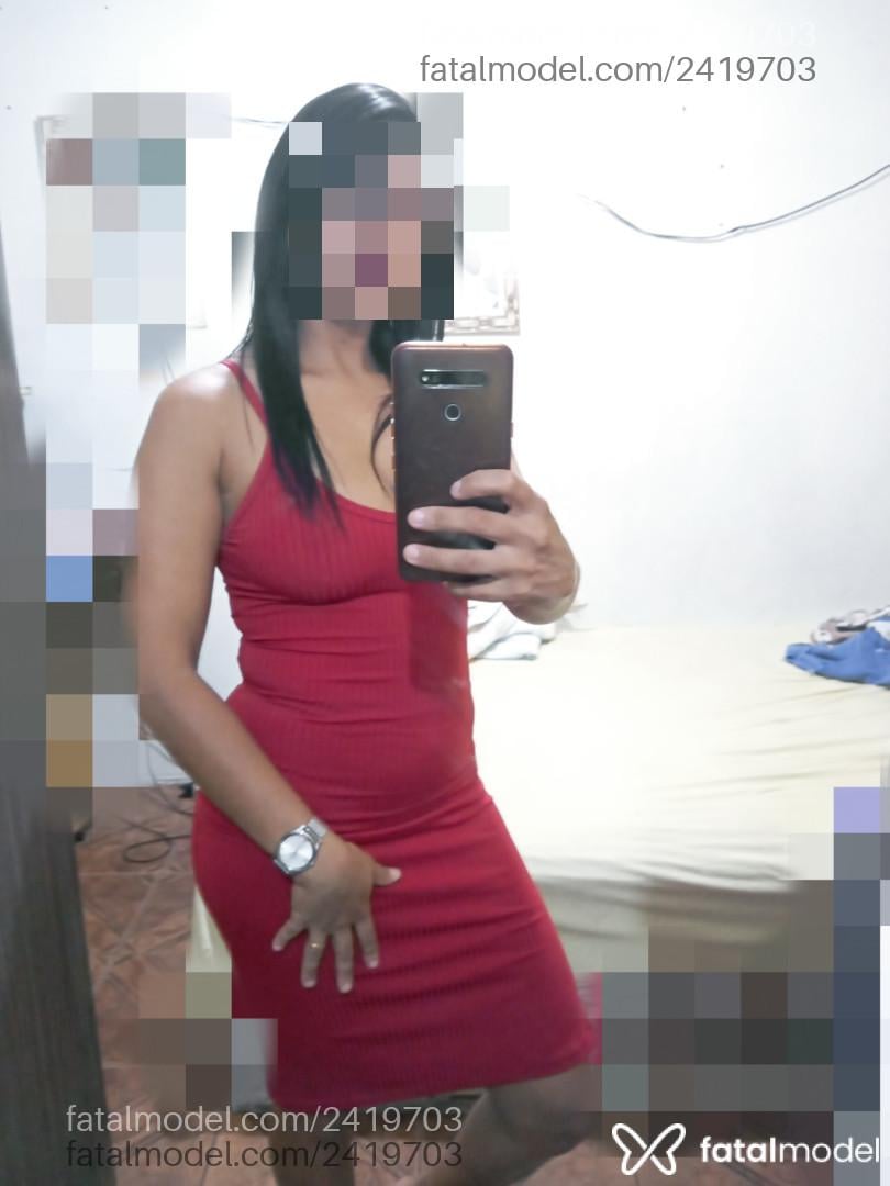 Acompanhante mulher morena (o) de olhos pretos - Baixinhacasada