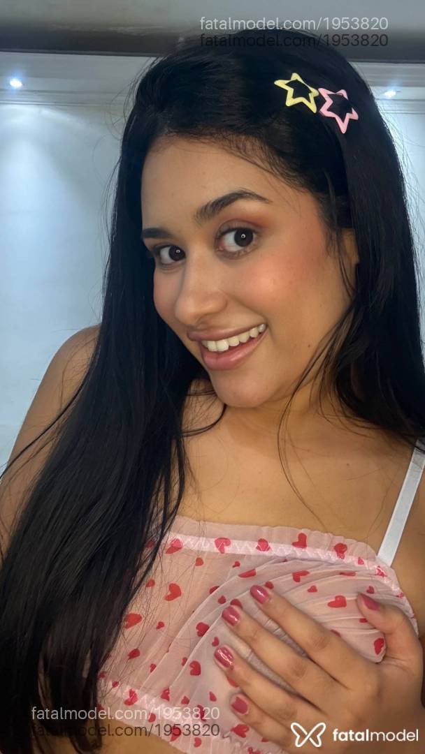 Acompanhante mulher com cabelo castanho de olhos castanhos em Divinópolis - Letícia Bitencourt