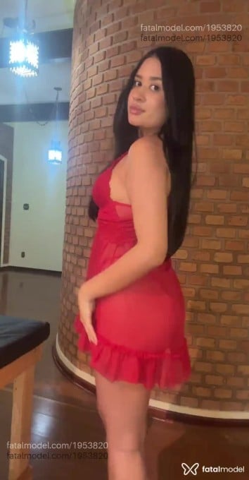 Acompanhante mulher com cabelo castanho de olhos castanhos em Bauru - Letícia Bitencourt