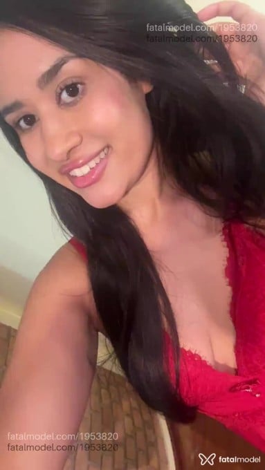 Acompanhante mulher com cabelo castanho de olhos castanhos em Bauru - Letícia Bitencourt
