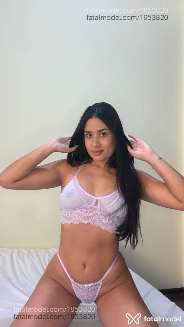 Acompanhante mulher com cabelo castanho de olhos castanhos em Bauru - Letícia Bitencourt