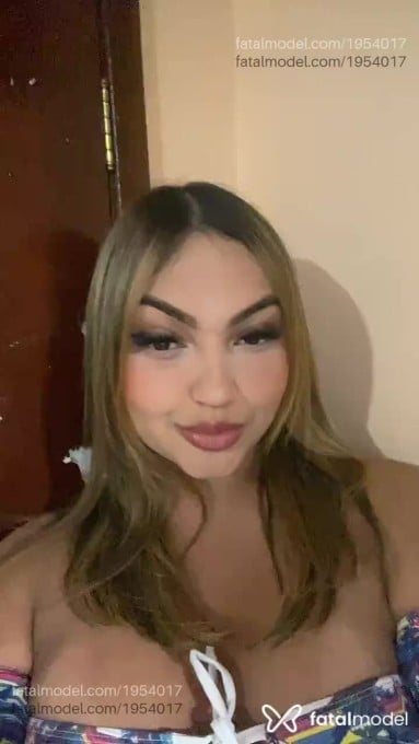 Acompanhante mulher trans loira (o) de olhos castanhos em Feira de Santana - Maju
