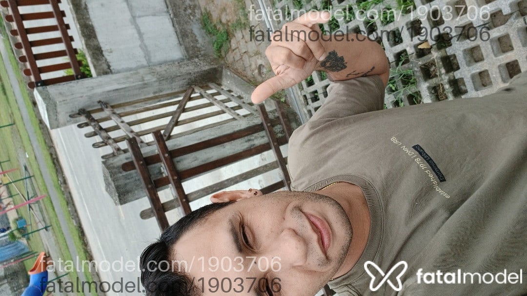 Acompanhante homem com cabelo castanho de olhos castanhos em São Bento do Sul Acompanhante homem com cabelo castanho de olhos castanhos em São Bento do Sul - Henroquemoreno