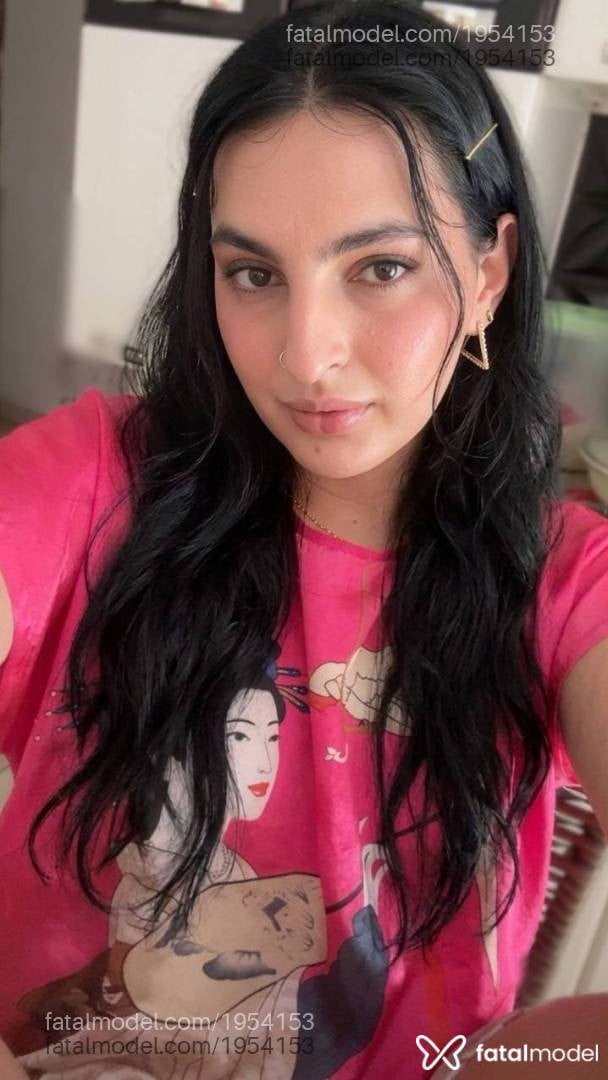 Acompanhante mulher trans morena (o) de olhos castanhos em Jales - Catarine
