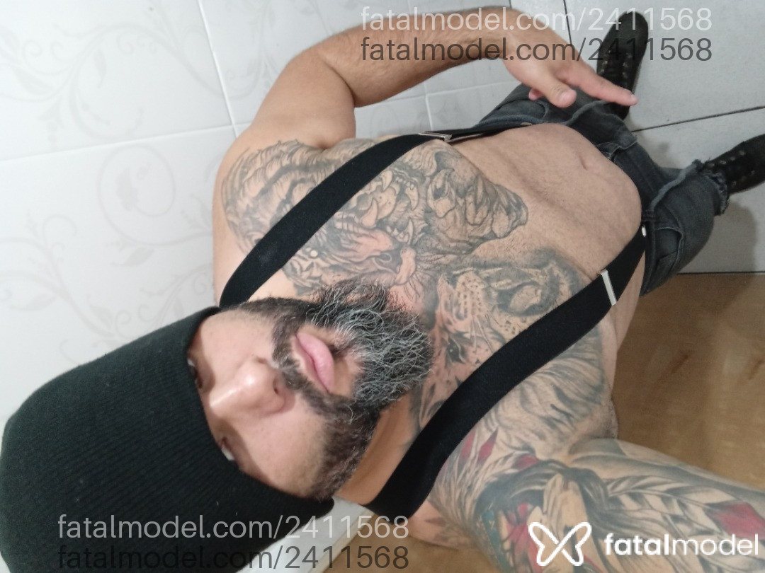 Acompanhante homem com cabelo grisalho de olhos castanhos em São Paulo - Andrey Marcos