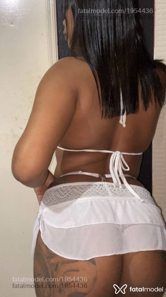 Acompanhante mulher morena (o) de olhos castanhos - Bruna