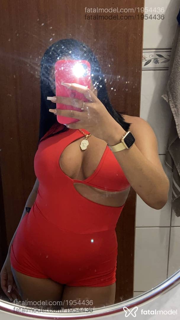 Acompanhante mulher morena (o) de olhos castanhos - Bruna