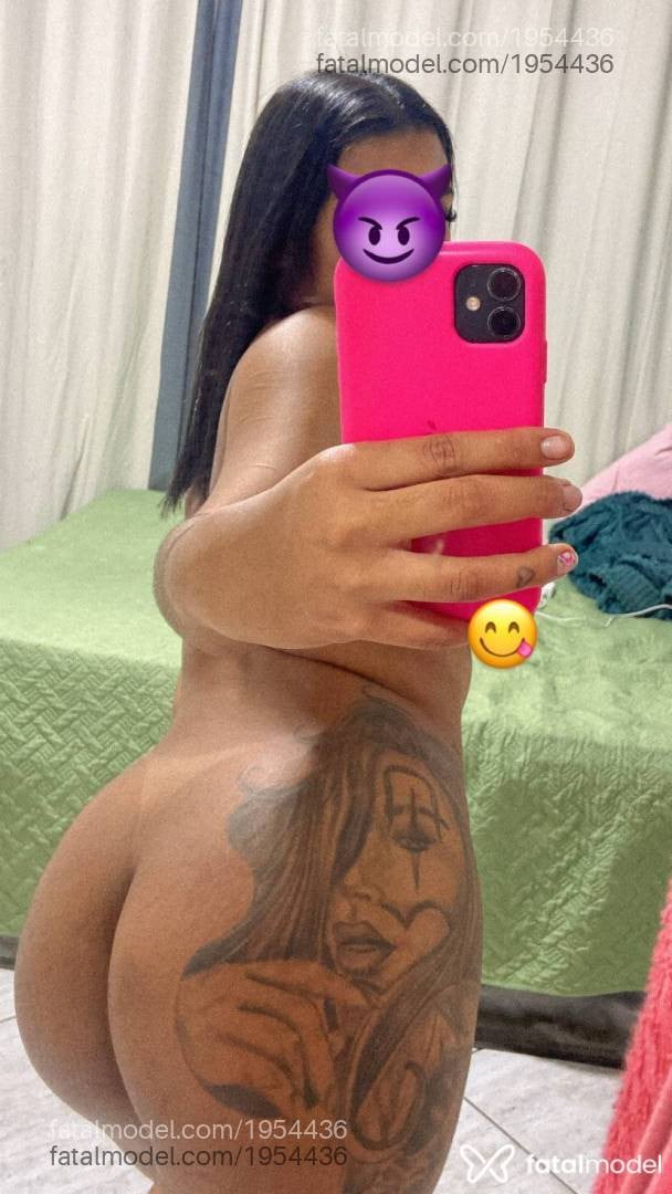 Acompanhante mulher morena (o) de olhos castanhos - Bruna