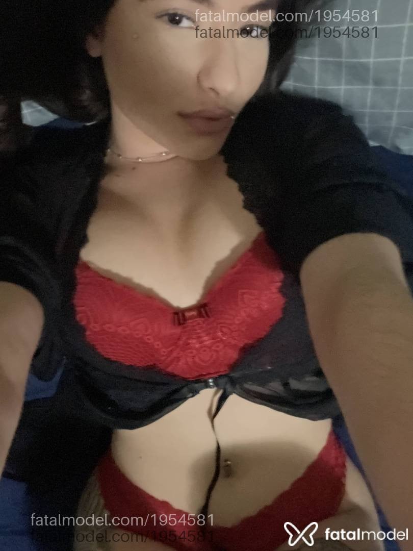 Acompanhante mulher com cabelo castanho de olhos castanhos em Jataí Acompanhante mulher com cabelo castanho de olhos castanhos em Jataí - Jade