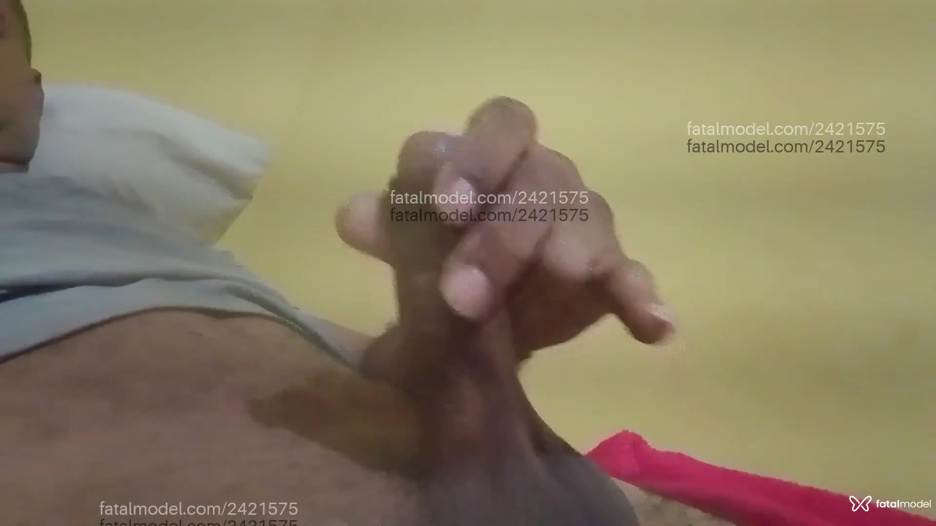 Acompanhante homem com cabelo castanho de olhos castanhos em Belém - Jhol