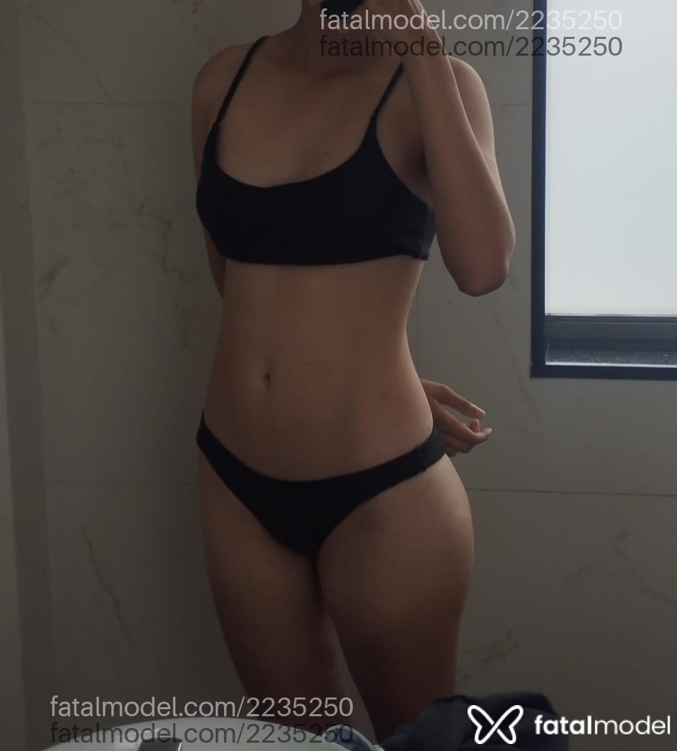 Acompanhante mulher morena (o) de olhos castanhos em Rio de Janeiro - Marcela