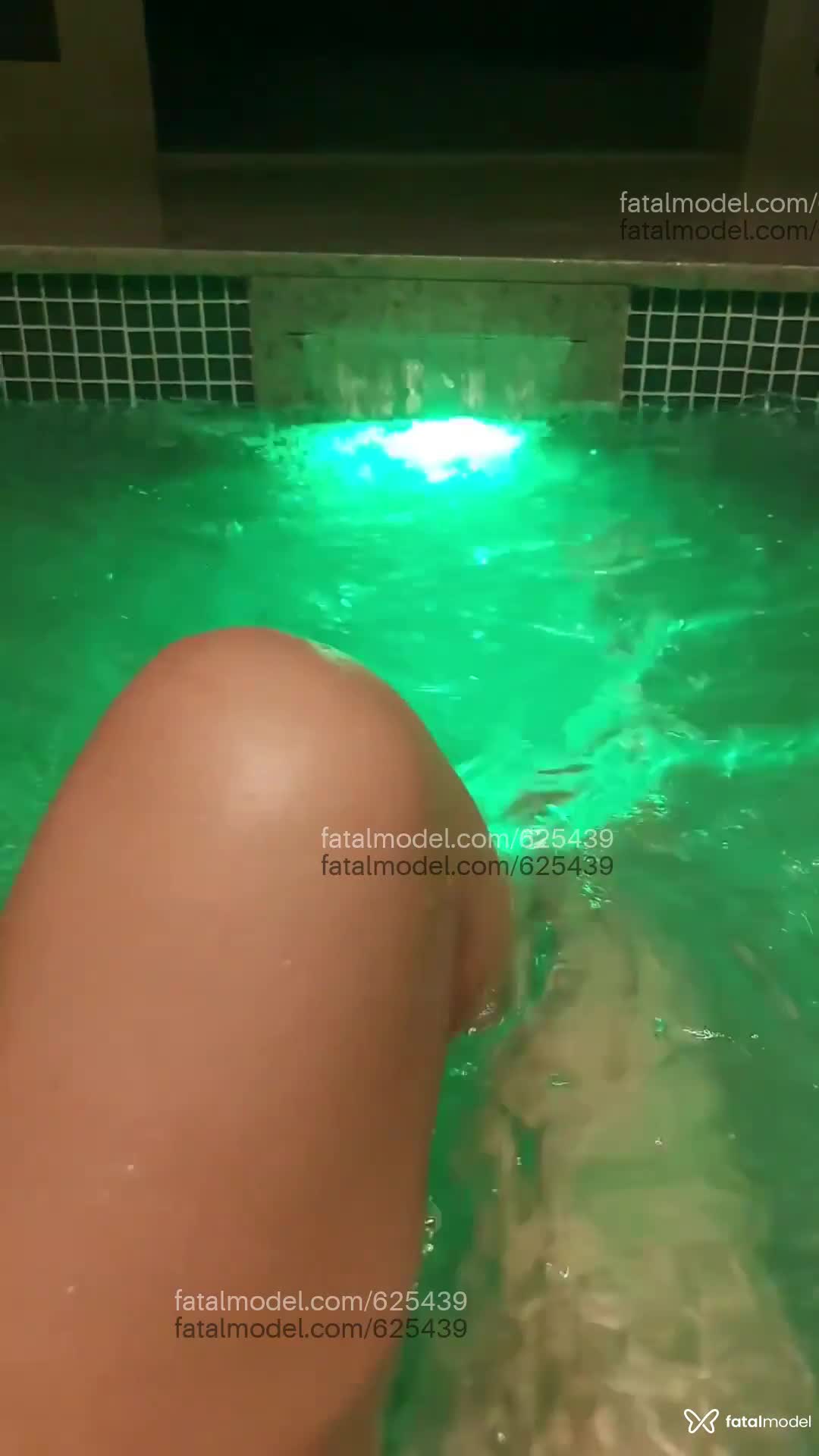 Acompanhante mulher com cabelo castanho de olhos mel - Anita