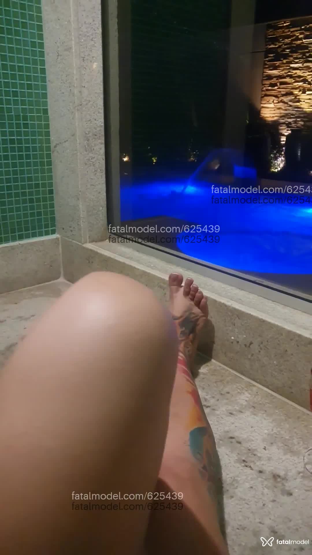 Acompanhante mulher com cabelo castanho de olhos mel - Anita