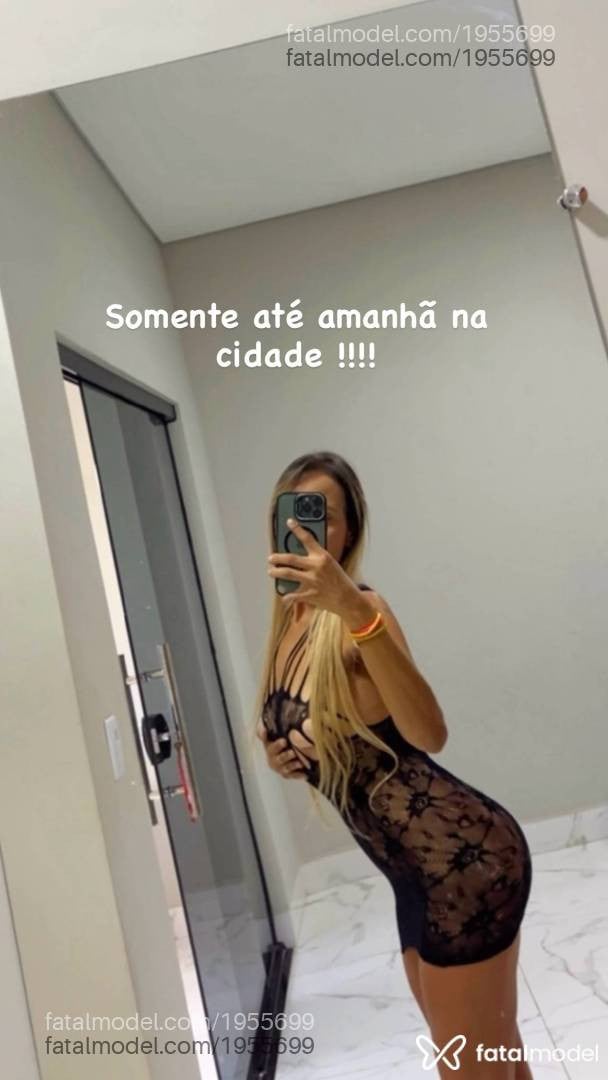 Acompanhante mulher loira (o) de olhos castanhos - Yasmim Pimentel