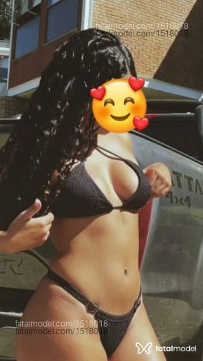 Acompanhante mulher morena (o) de olhos mel em Bento Gonçalves - Louizy bittencourt