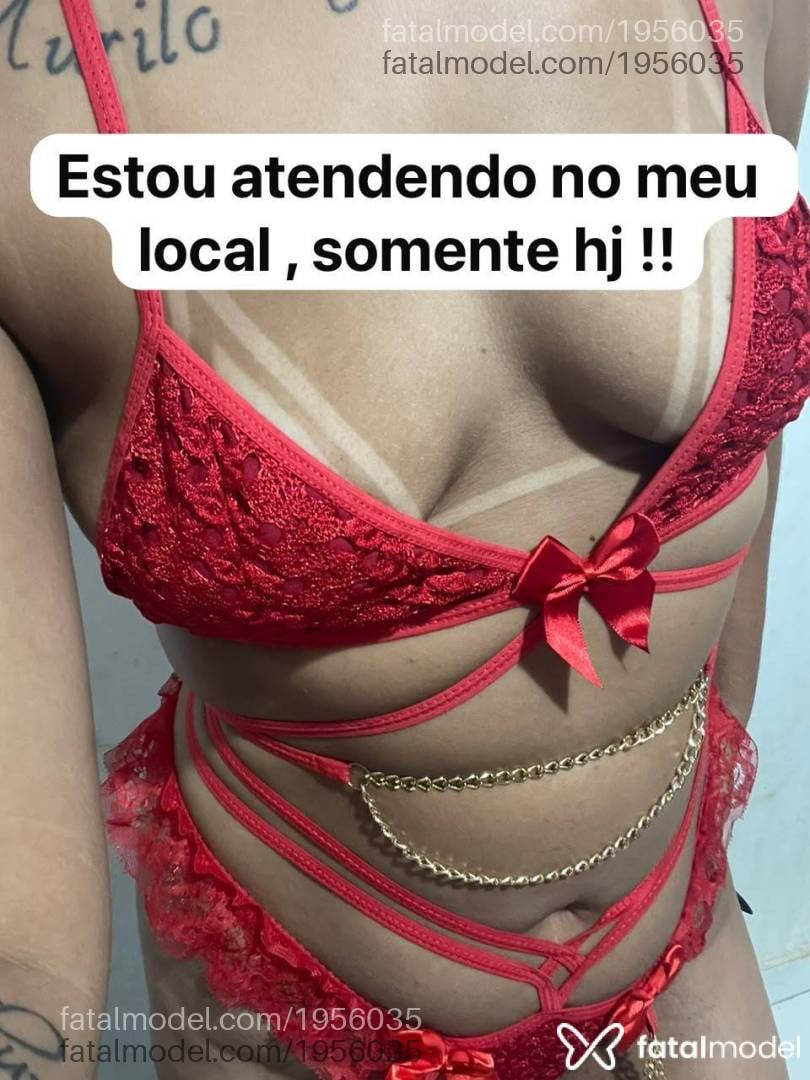 Acompanhante mulher ruiva (o) de olhos mel - Morena