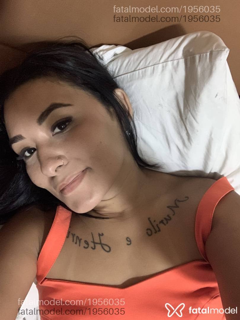 Acompanhante mulher ruiva (o) de olhos mel - Morena