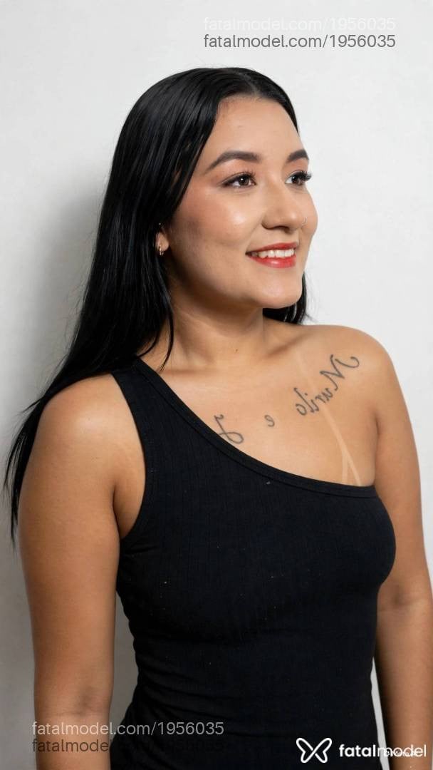 Acompanhante mulher ruiva (o) de olhos mel - Morena