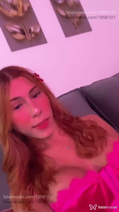 Acompanhante mulher trans ruiva (o) de olhos castanhos em Aparecida de Goiânia - Rebeca Albuquerque