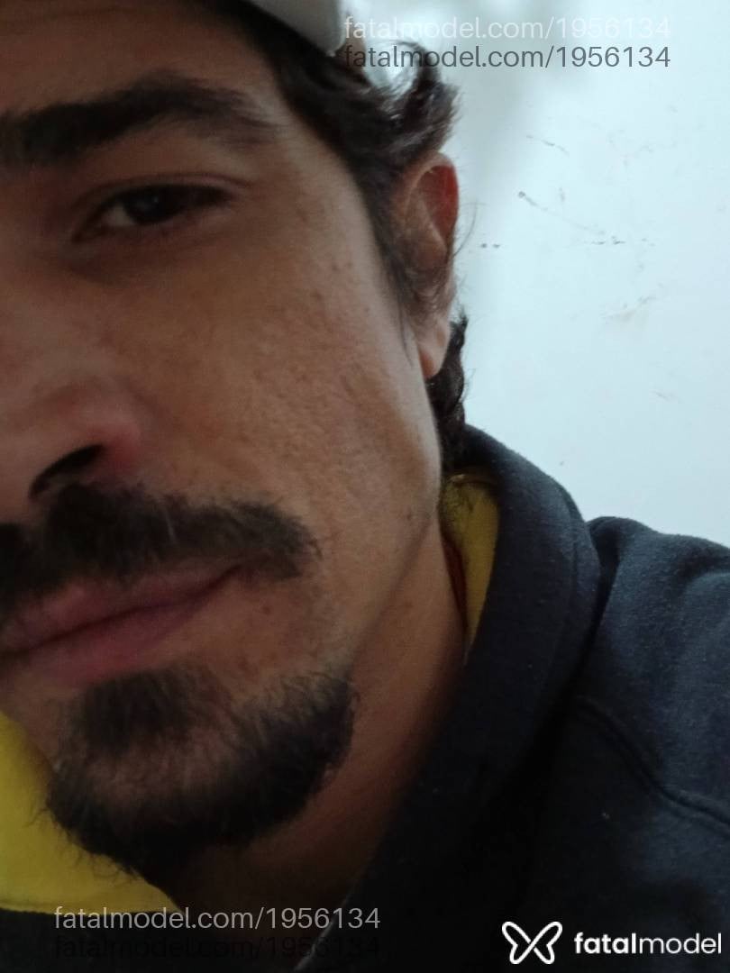 Acompanhante homem com cabelo castanho de olhos castanhos em Itajaí - Acqua Man