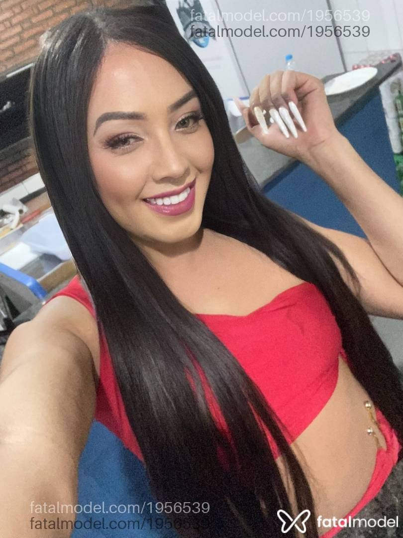 Acompanhante mulher trans loira (o) de olhos castanhos em Três Lagoas - Estrella