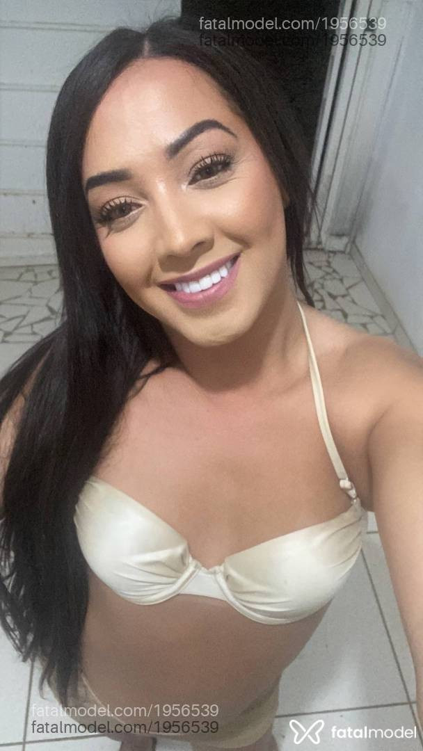 Acompanhante mulher trans loira (o) de olhos castanhos em Três Lagoas - Estrella