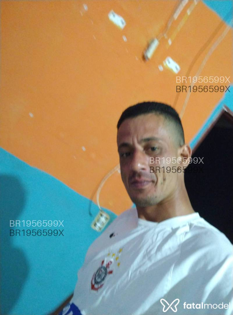 Acompanhante homem morena (o) de olhos castanhos em Ourinhos - Wesley