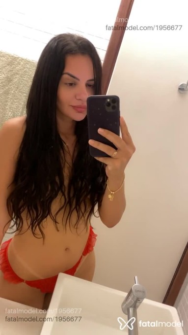 Acompanhante mulher com cabelo castanho de olhos verdes em João Pessoa Acompanhante mulher com cabelo castanho de olhos verdes em João Pessoa - Helena Duarte