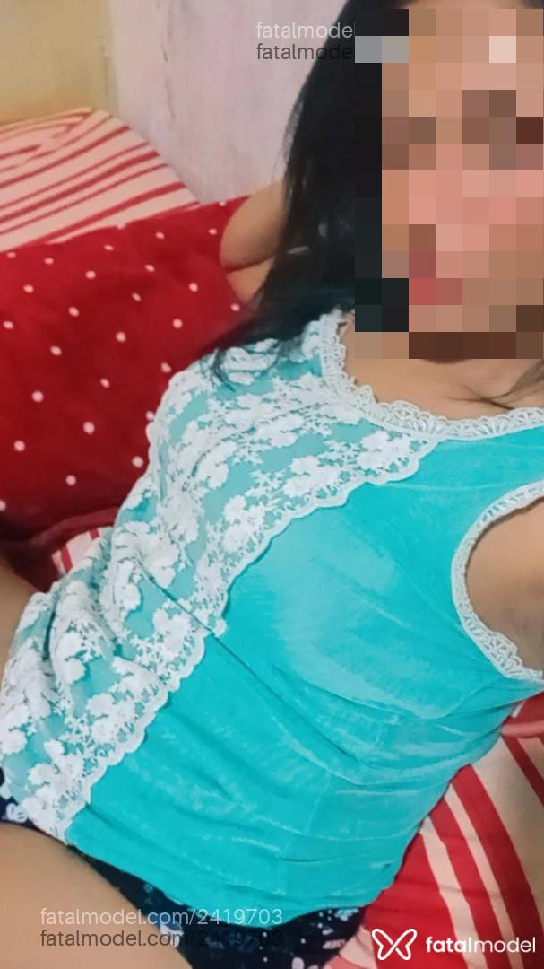 Acompanhante mulher morena (o) de olhos pretos - Baixinhacasada