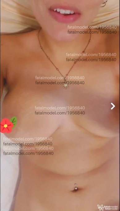 Acompanhante mulher loira (o) de olhos castanhos em Virtual Acompanhante mulher loira (o) de olhos castanhos em Virtual - Elis Monteiro