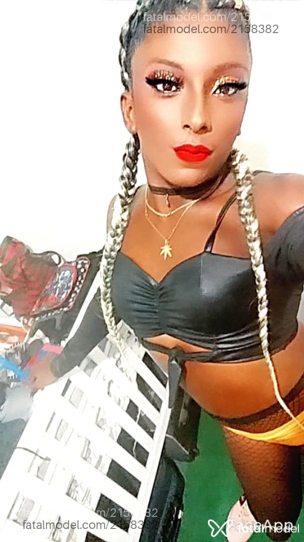 Acompanhante mulher trans morena (o) de olhos pretos em Guaíra Acompanhante mulher trans morena (o) de olhos pretos em Guaíra - Gabifaztydo