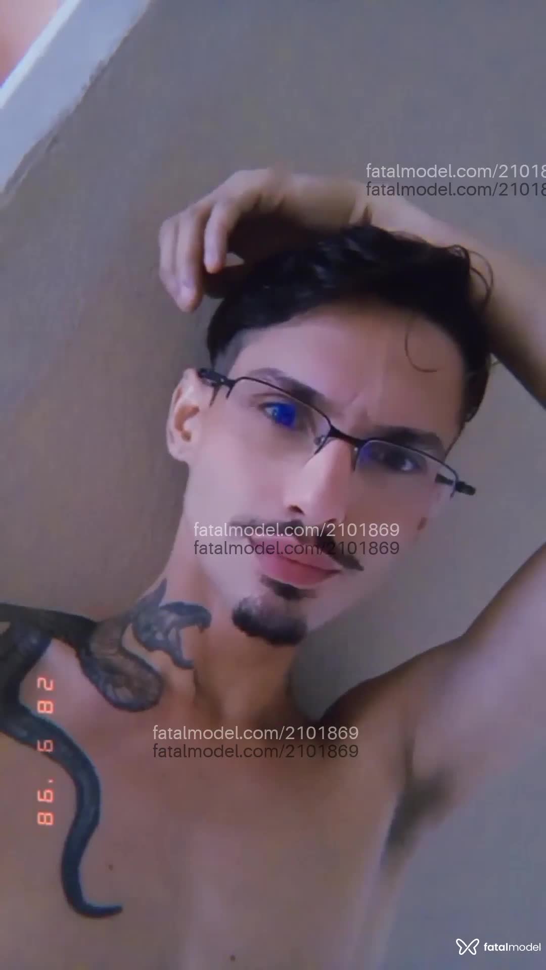 Acompanhante homem com cabelo castanho de olhos castanhos em Avaré Acompanhante homem com cabelo castanho de olhos castanhos em Avaré - Kazan