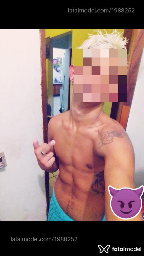 Acompanhante homem com cabelo castanho de olhos castanhos - Miguel Scoth
